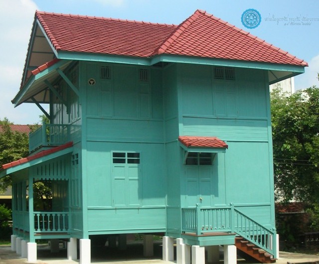 เรือนหมอพร